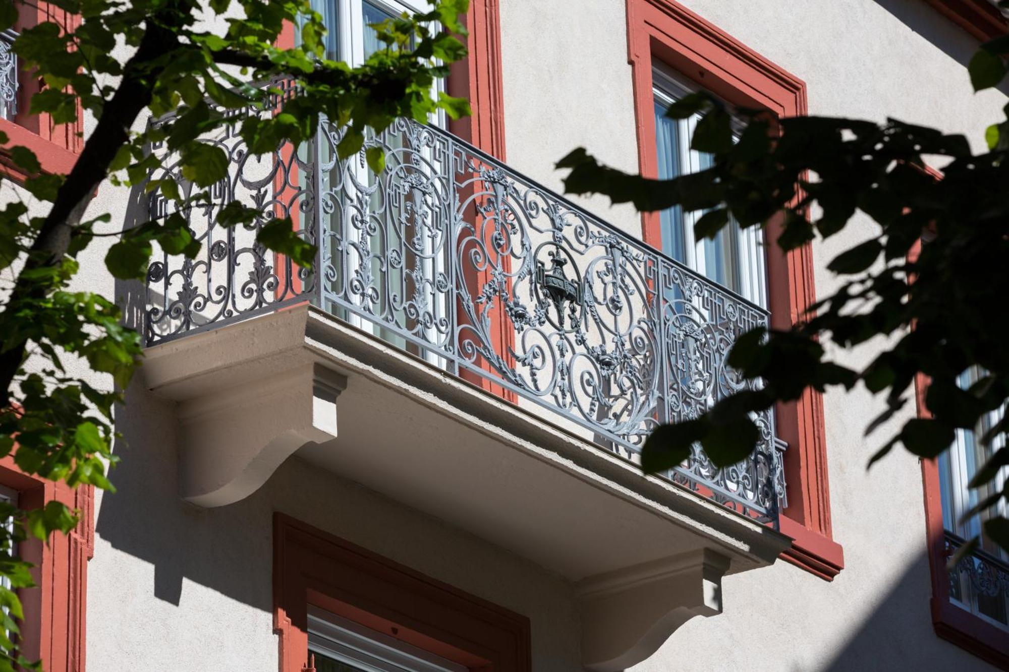 Hotel Arverna Vichy - Clt'Hotel Екстериор снимка