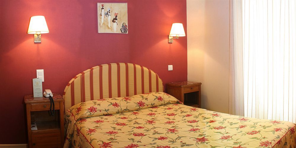 Hotel Arverna Vichy - Clt'Hotel Екстериор снимка