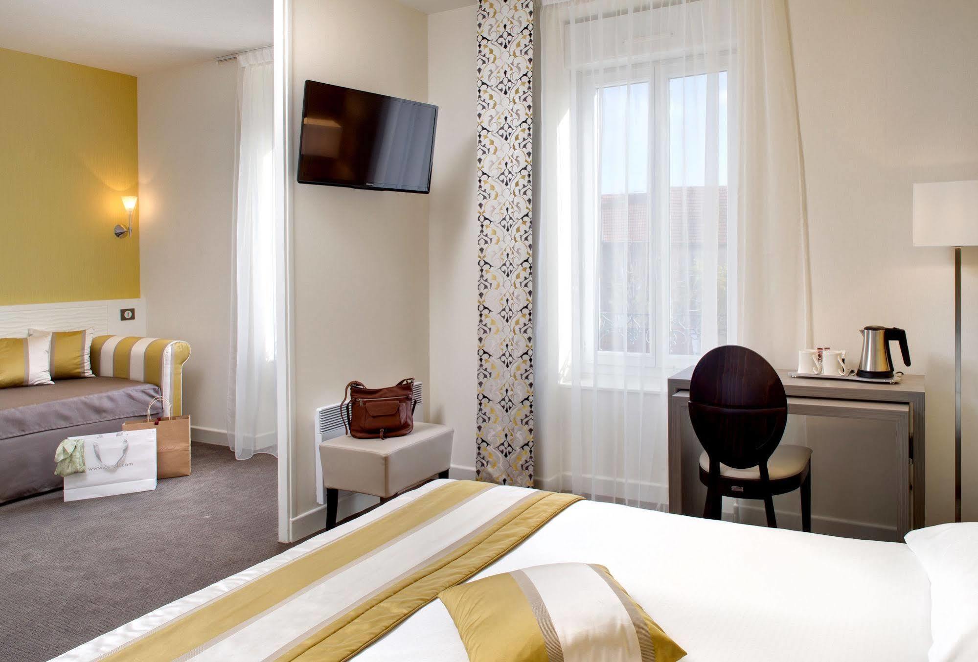 Hotel Arverna Vichy - Clt'Hotel Екстериор снимка