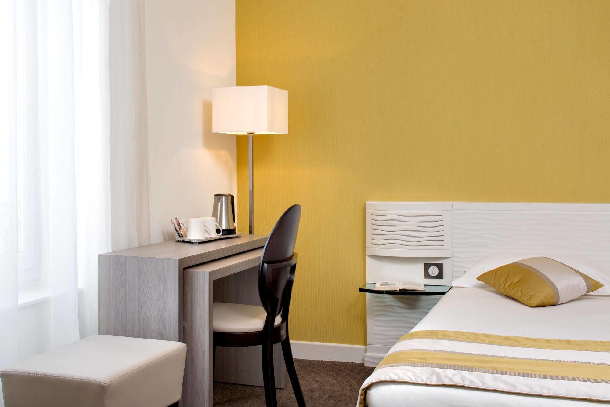 Hotel Arverna Vichy - Clt'Hotel Екстериор снимка