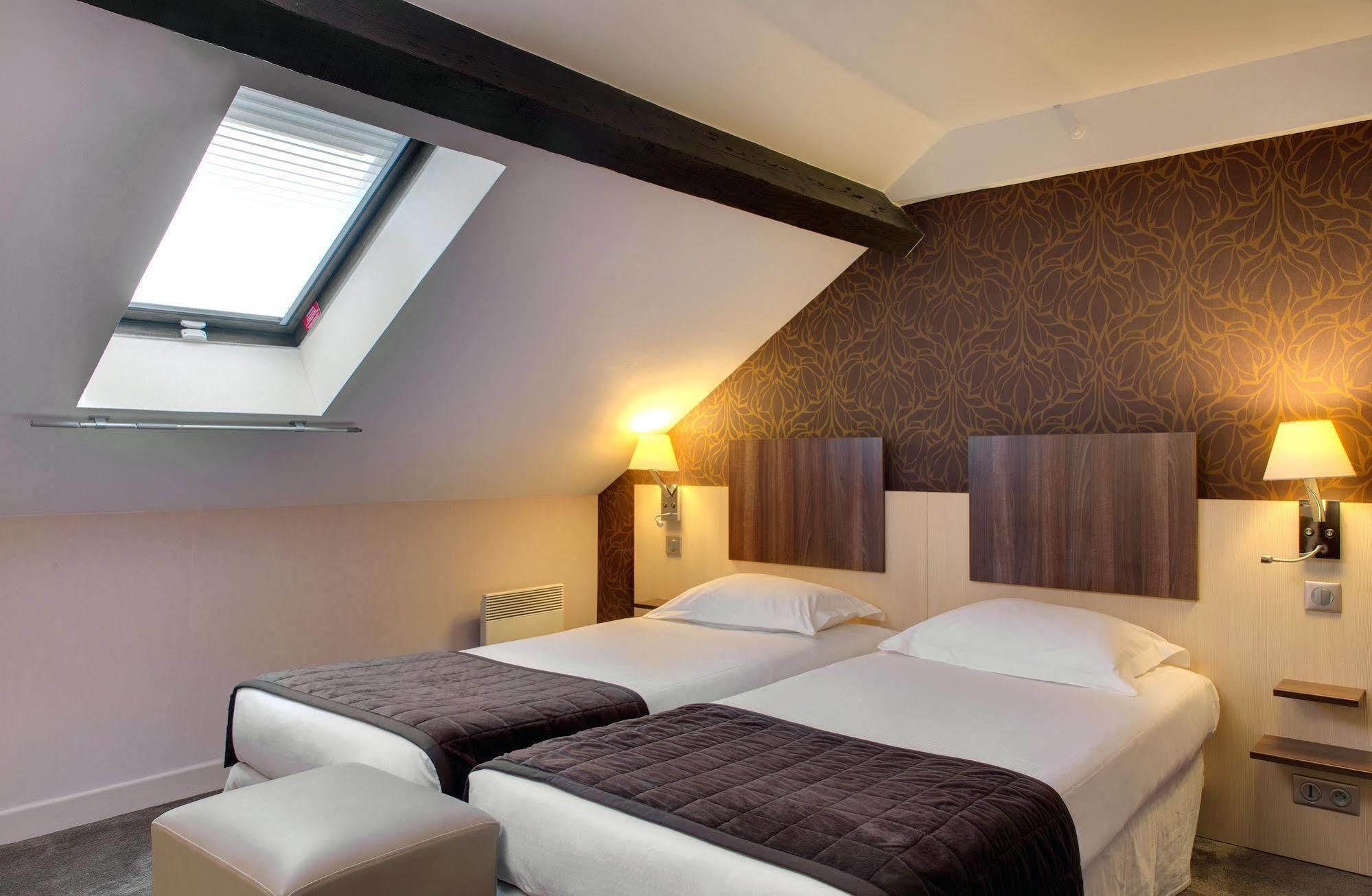 Hotel Arverna Vichy - Clt'Hotel Екстериор снимка