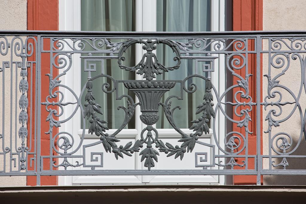Hotel Arverna Vichy - Clt'Hotel Екстериор снимка